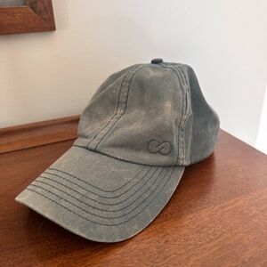 Vintage-looking Washed baseball hat Calia by Carrie Underwood